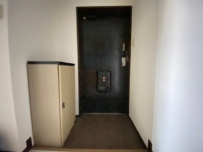 物件内観写真17　(玄関)