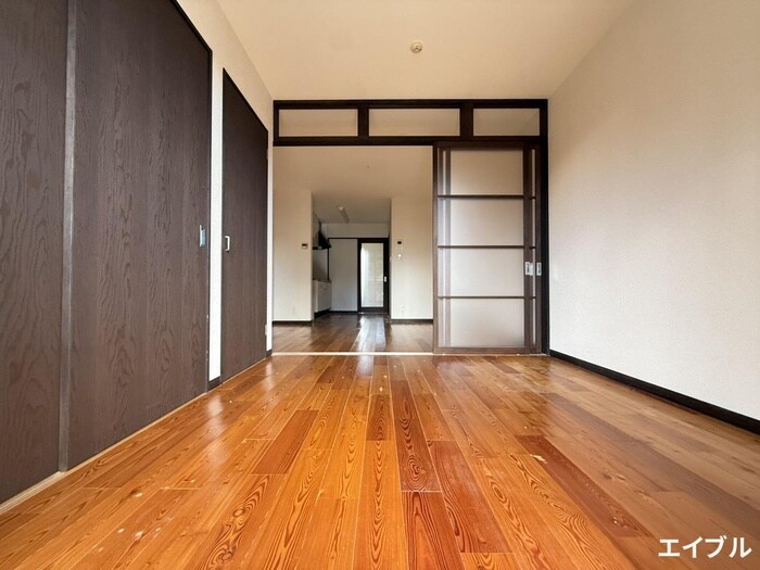 物件内観写真10　(居室)