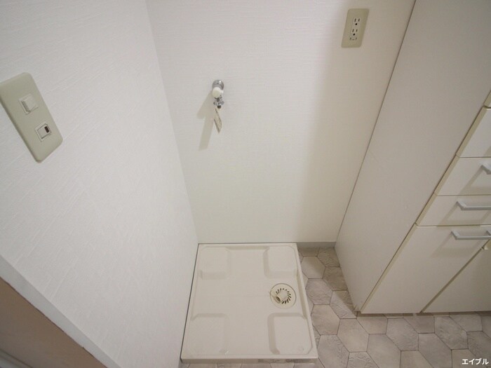 物件内観写真22　(洗濯機置場)