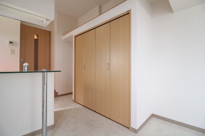 物件内観写真13　(収納)