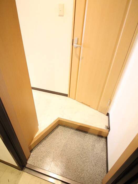 物件内観写真14　(玄関)