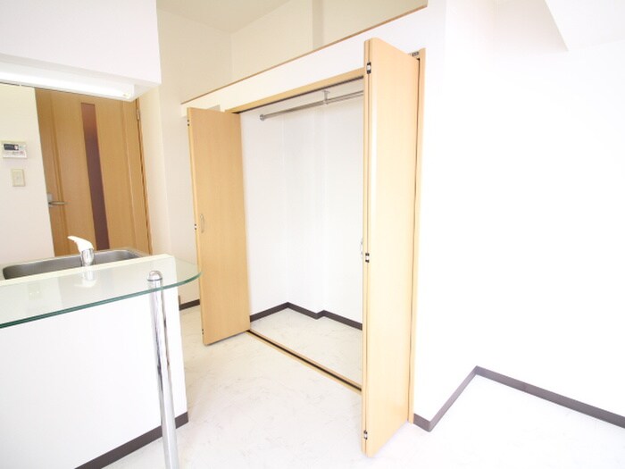 物件内観写真15　(収納)