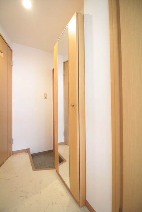物件内観写真18　(靴箱)