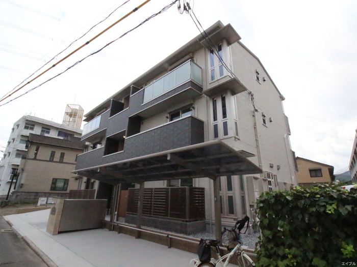 シャルール