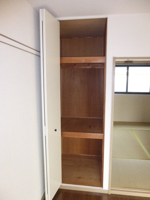 物件内観写真13　(収納)