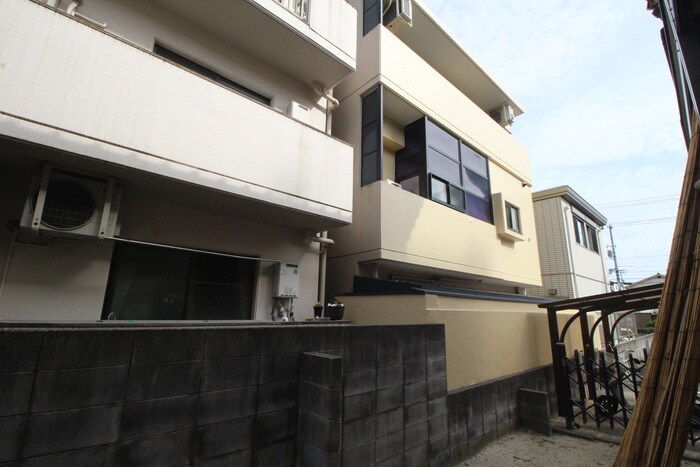 物件内観写真15　(室内からの展望)