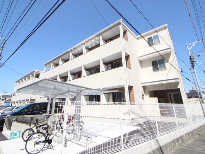 物件外観写真1　(外観写真)