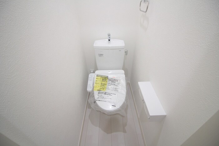 物件内観写真9　(トイレ)