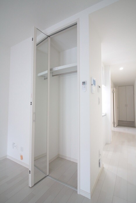 物件内観写真12　(収納)