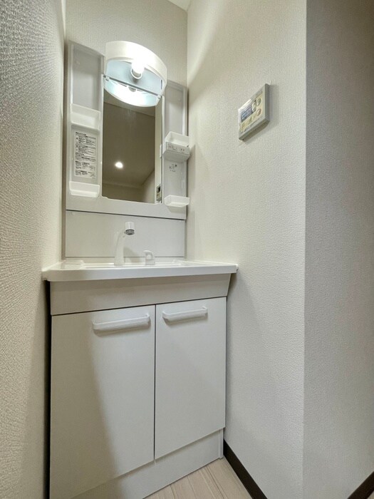 物件内観写真12　(洗面)