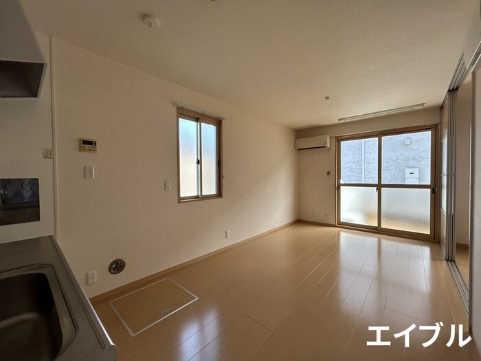 物件内観写真4　(居室)