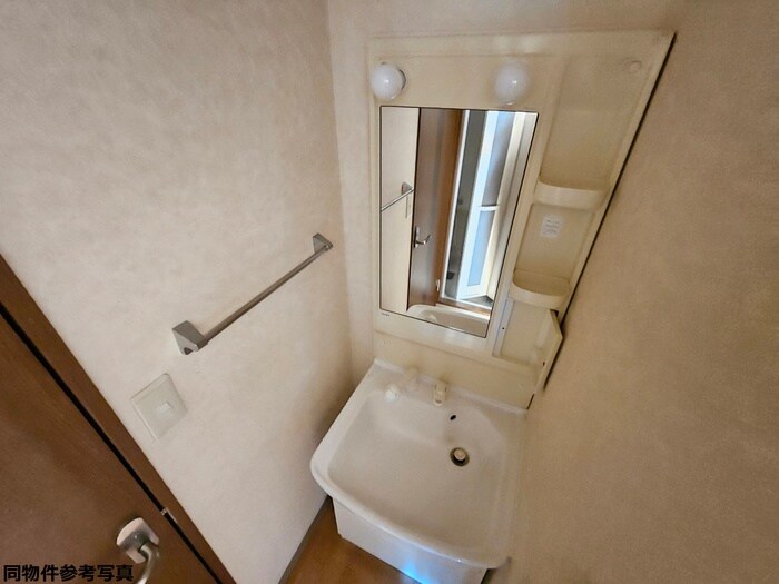 物件内観写真10　(洗面)