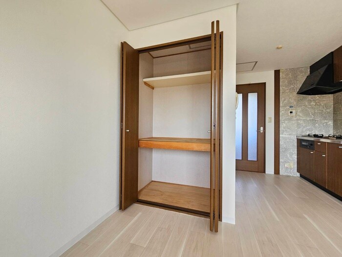 物件内観写真14　(収納)