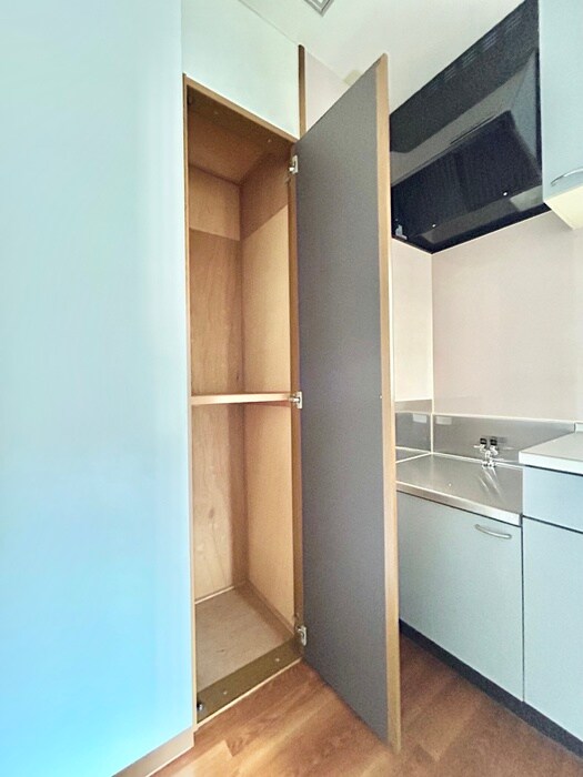 物件内観写真18　(収納)