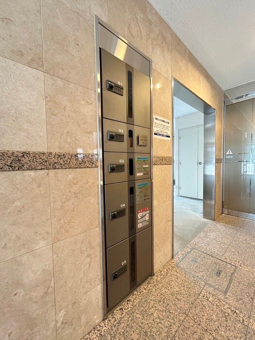 物件外観写真4　(建物設備)