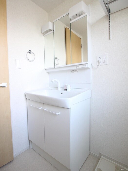 物件内観写真11　(洗面)