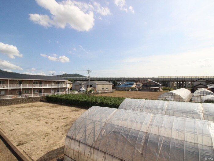 物件内観写真14　(室内からの展望)