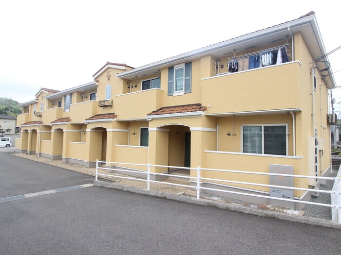 物件外観写真6　(外観写真)