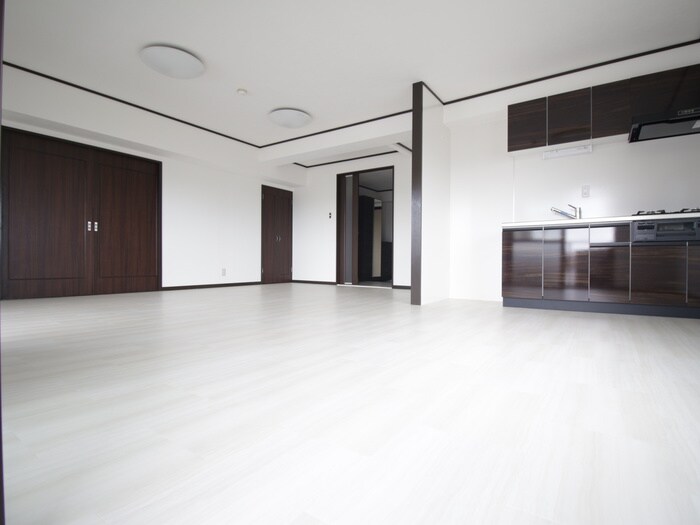 物件内観写真3　(居室)