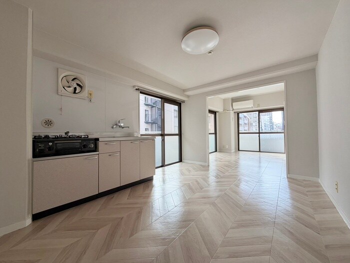 物件内観写真8　(居室)