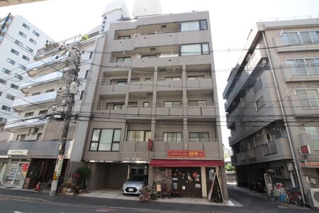 インターナショナルビル外観写真