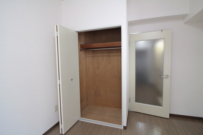 物件内観写真13　(収納)