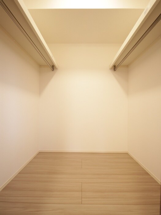 物件内観写真12　(収納)