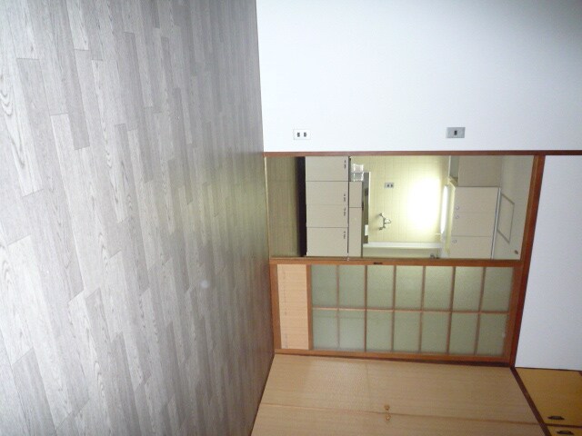 物件内観写真11　(居室)