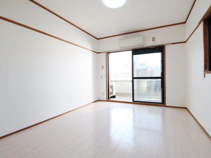 物件内観写真22　(居室)