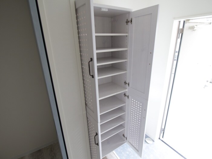 物件内観写真13　(靴箱)