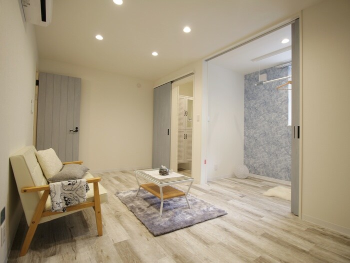 物件内観写真15　(室内からの展望)