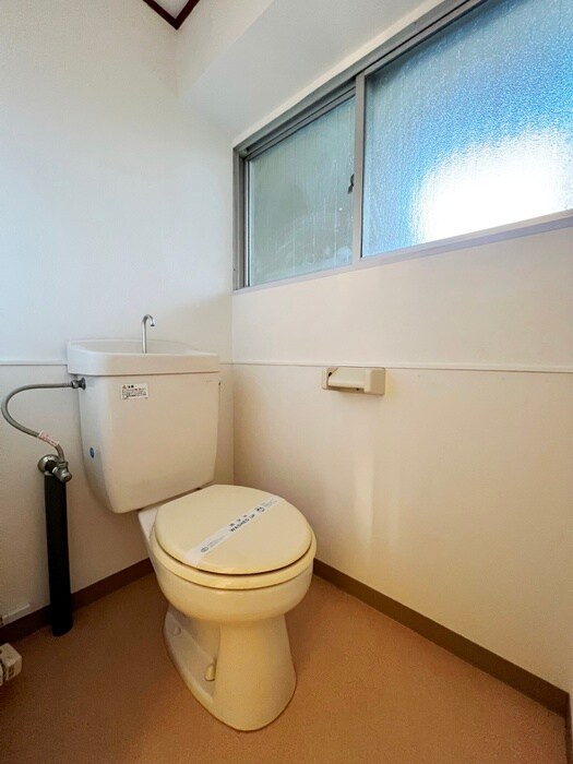 物件内観写真6　(トイレ)