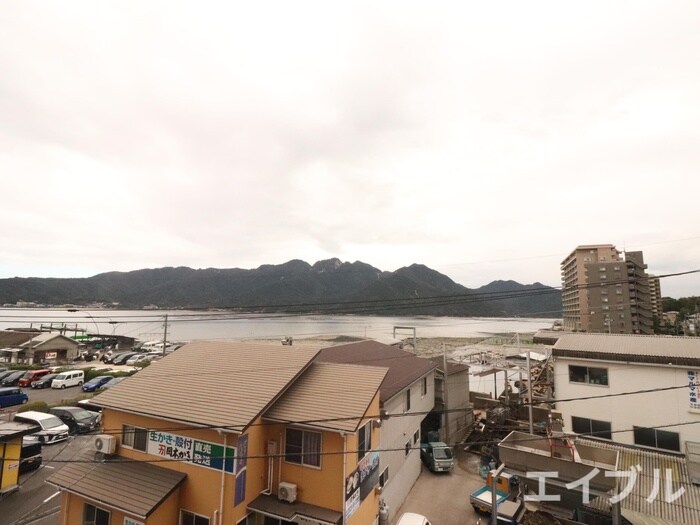 物件内観写真22　(室内からの展望)