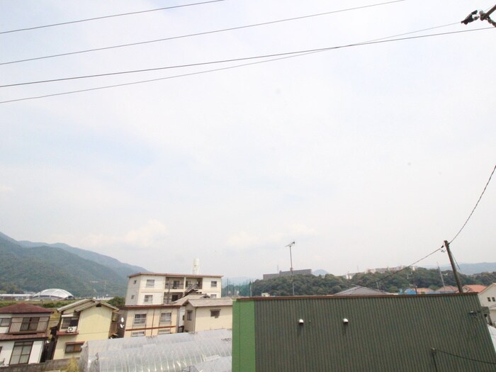 物件内観写真18　(室内からの展望)