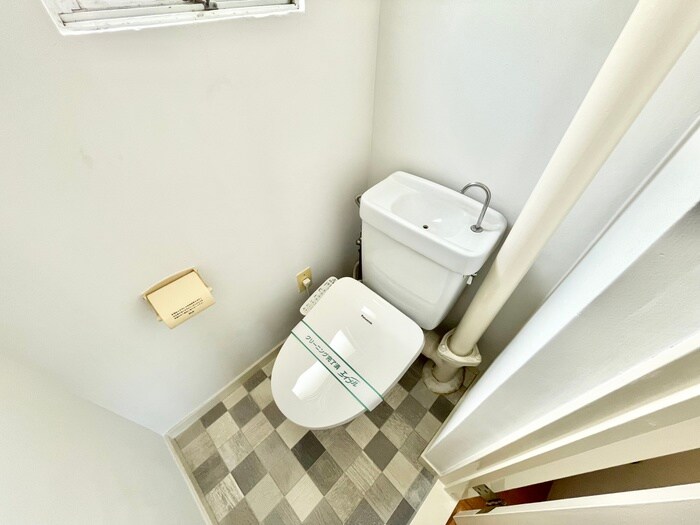 物件内観写真10　(トイレ)