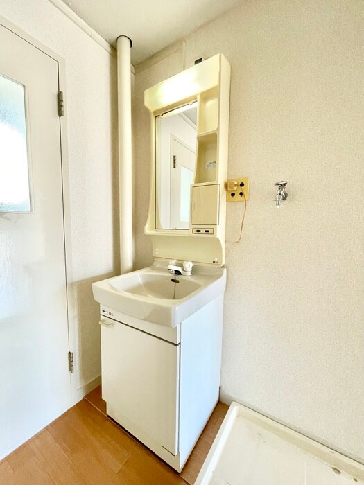 物件内観写真11　(洗面)