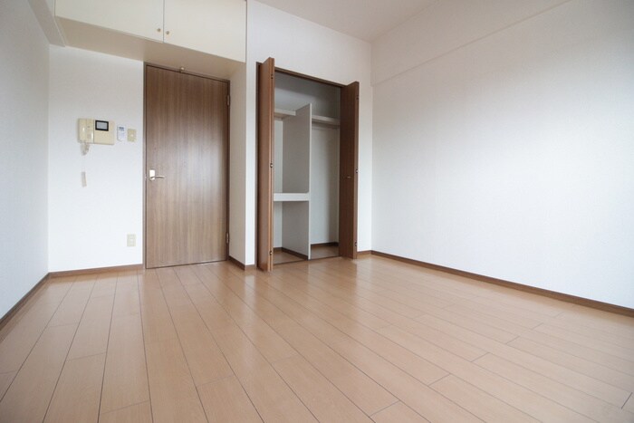 物件内観写真6　(居室)