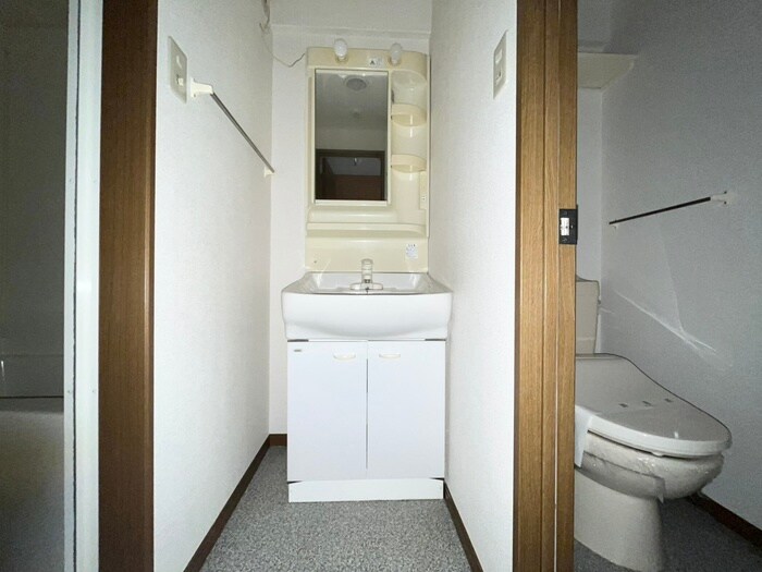 物件内観写真10　(洗面)