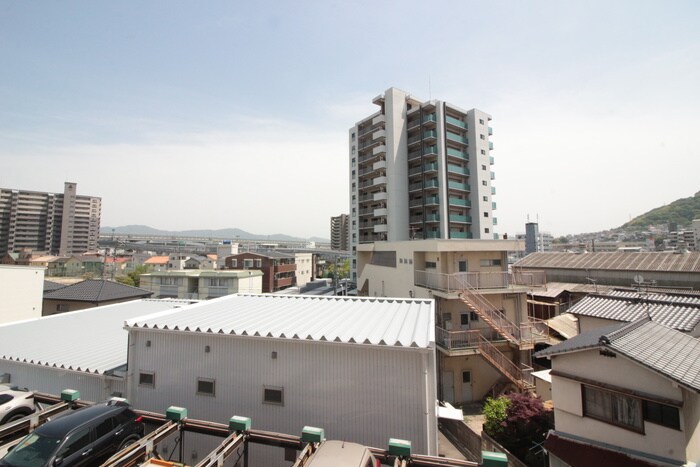 物件内観写真15　(室内からの展望)