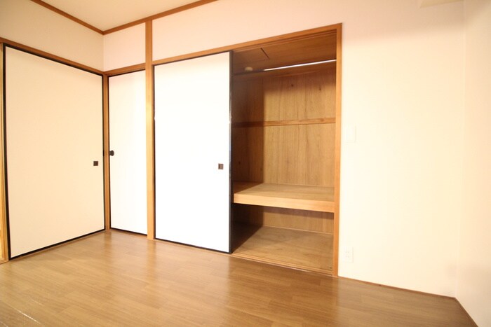 物件内観写真9　(収納)