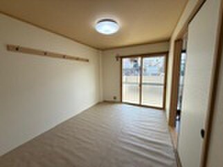 物件内観写真11　(居室)