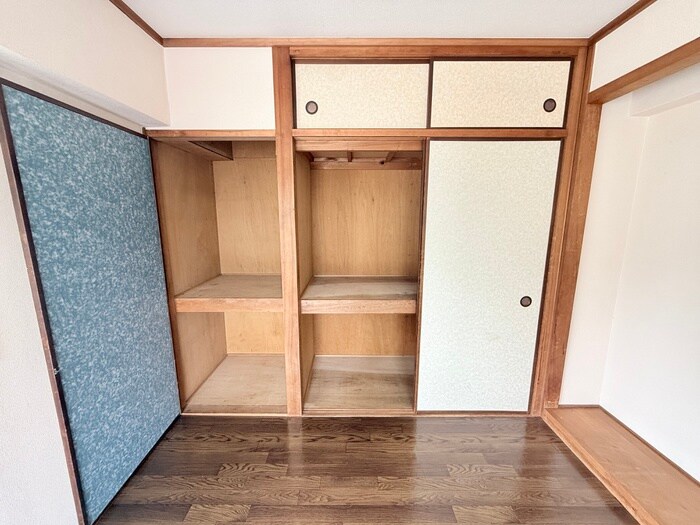 物件内観写真12　(収納)