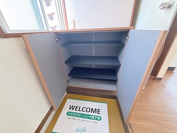 靴箱