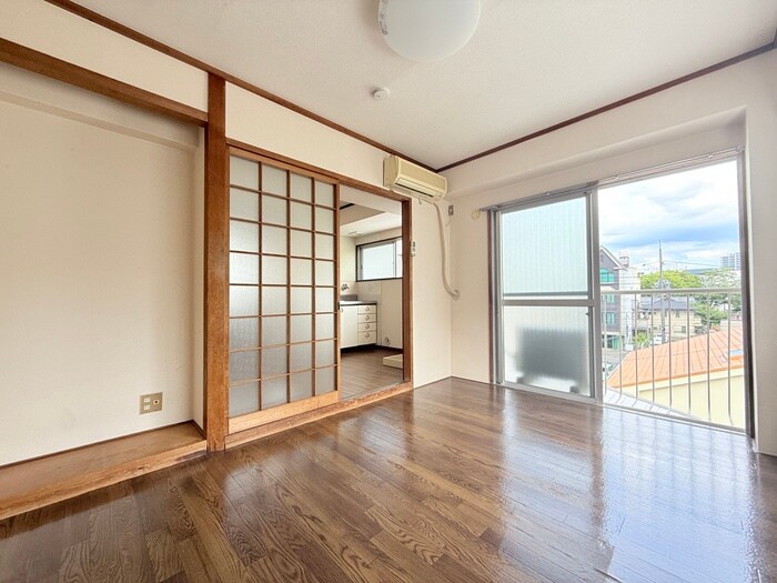 物件内観写真18　(居室)