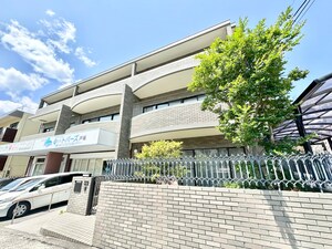 グレイス中川外観写真