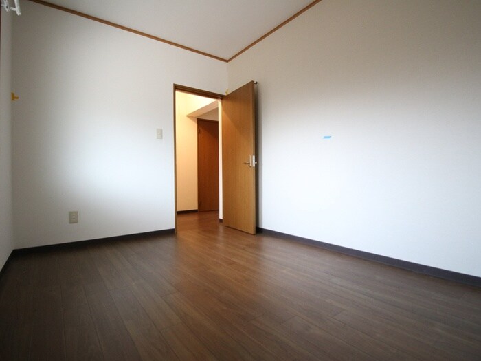 物件内観写真13　(居室)