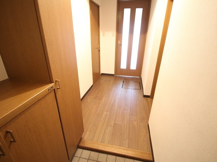 物件内観写真19　(玄関)