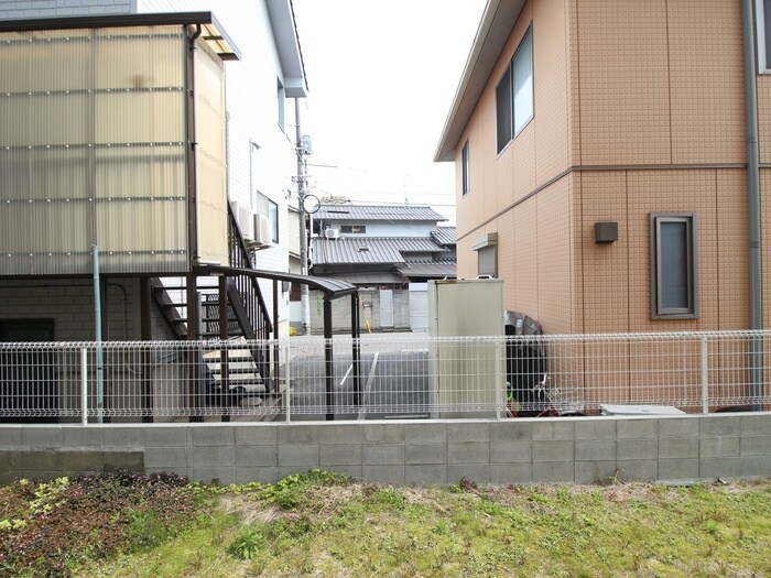 物件内観写真22　(室内からの展望)