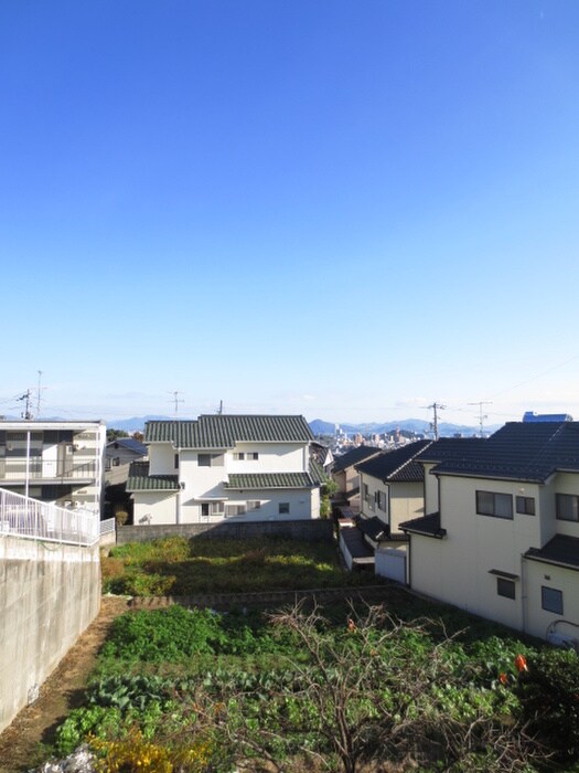 物件内観写真16　(室内からの展望)