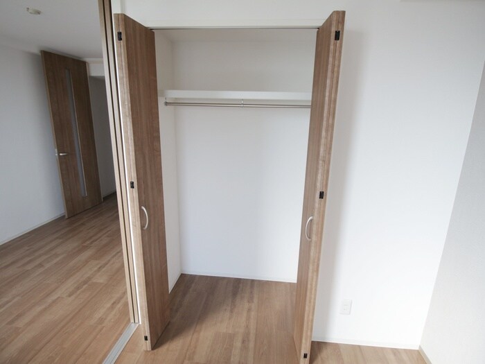 物件内観写真12　(収納)